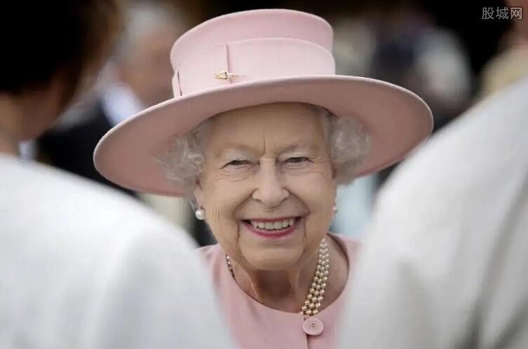 英国女王有权撤掉首相吗 首相可以解除王室废除国王吗