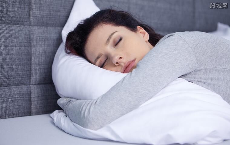 午睡与不午睡到底哪种更健康？ 可需根据这些情况而定不要强求
