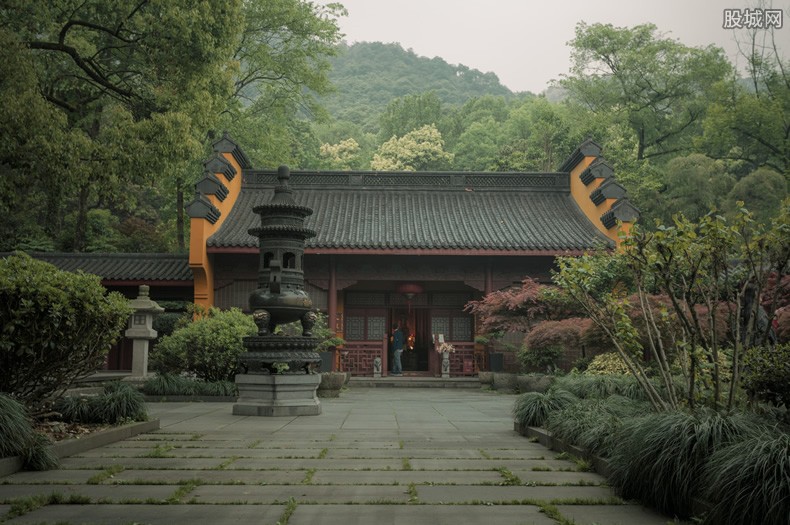 中国20%以上寺庙都被商业化了？佛教协会这样回应