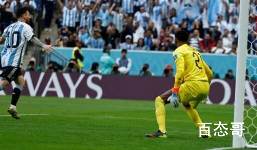 阿根廷3粒进球因越位被取消  还好整了个半自动越位技术这主裁明显偏袒阿根廷
