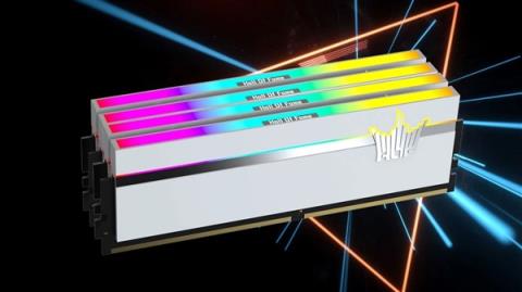 影驰发布全球第三款8GHz DDR5内存：如此"光污染" 绝了